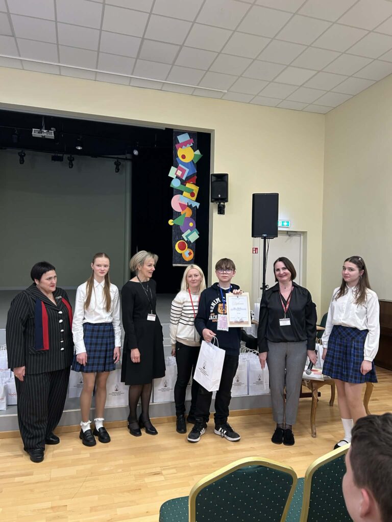 c7aaa370-f333-43bc-92d4-fb1f7b0bb623